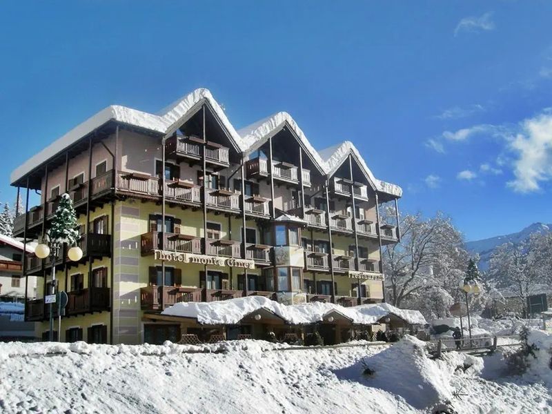 Mezzana